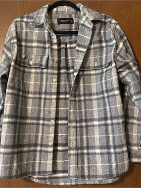 Abercrombie & Fitch Gray & Cream Plaid Oversized XS Shirt